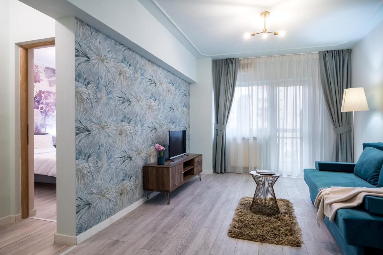 Felicity Apartment By The Park Bukarest Eksteriør billede