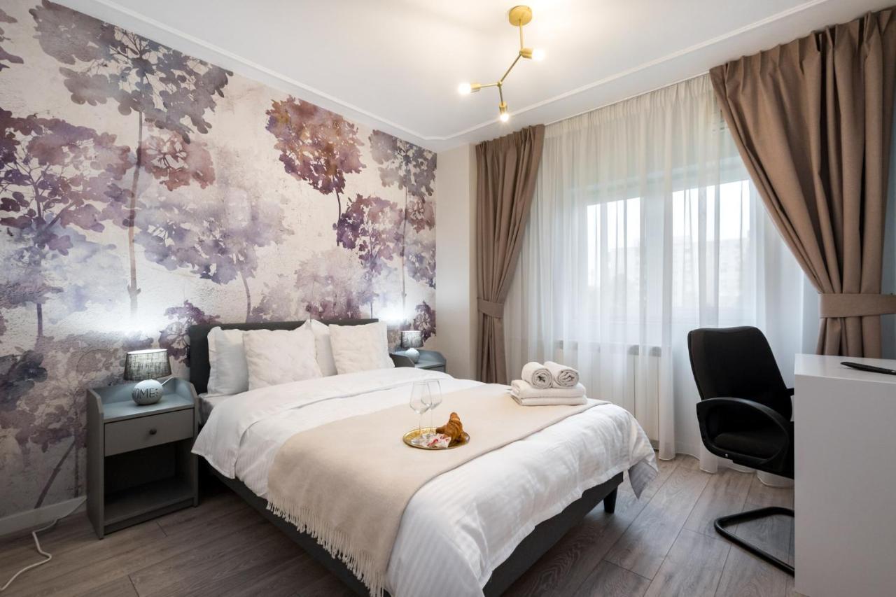 Felicity Apartment By The Park Bukarest Eksteriør billede