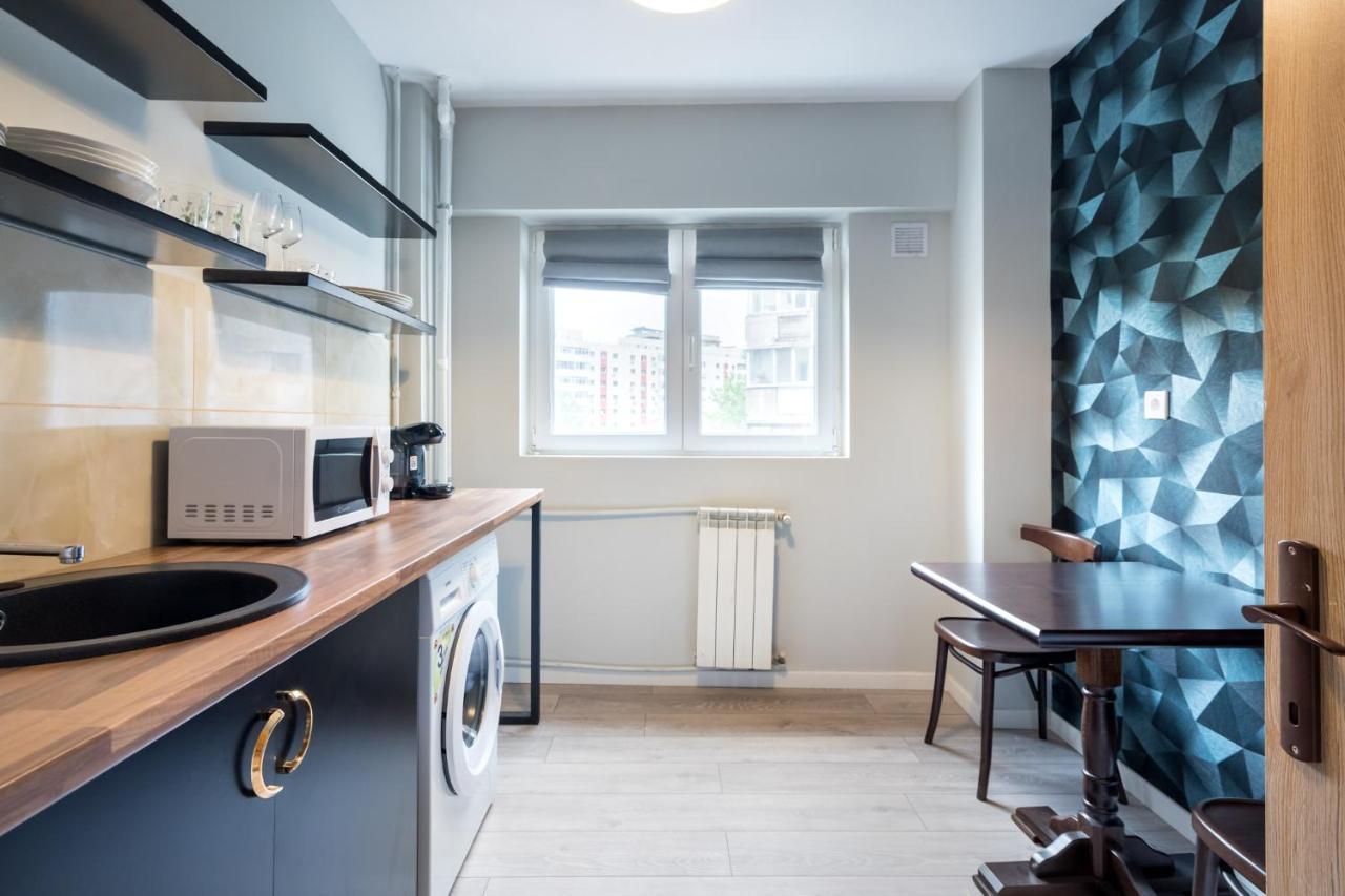 Felicity Apartment By The Park Bukarest Eksteriør billede